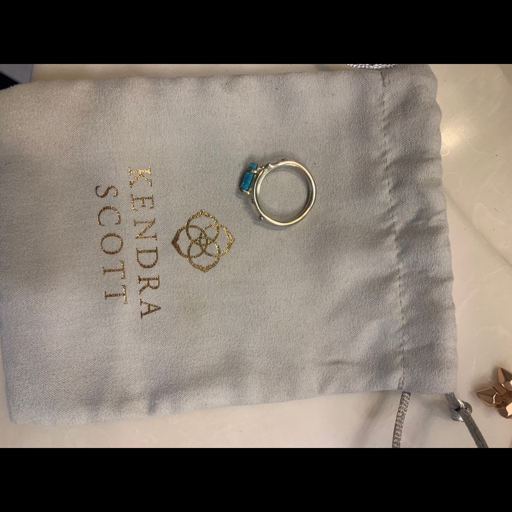 Kendra Scott ring - Picture 2 of 2